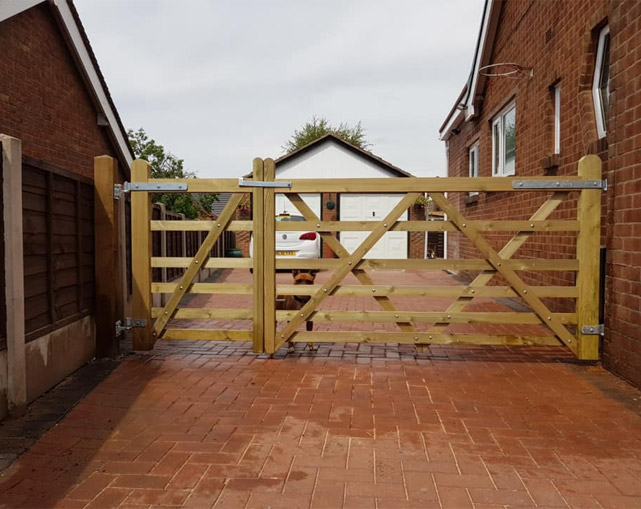 Farm Gates Stoke on Trent