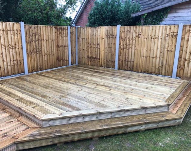 Timber Decking Stoke on Trent and Bespoke Composite Decking in Stoke on